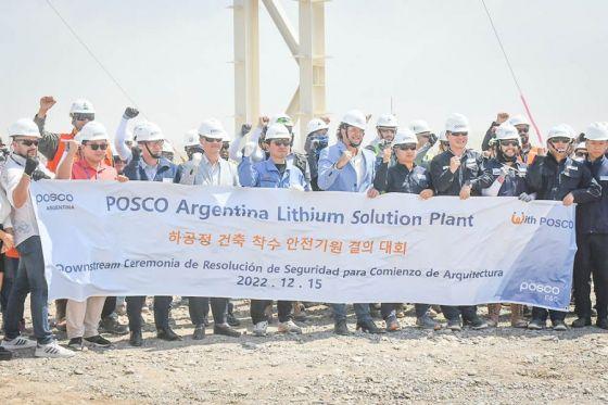 BYD analiza producir baterías en Argentina, POSCO inaugura su segunda planta de carbonato de litio