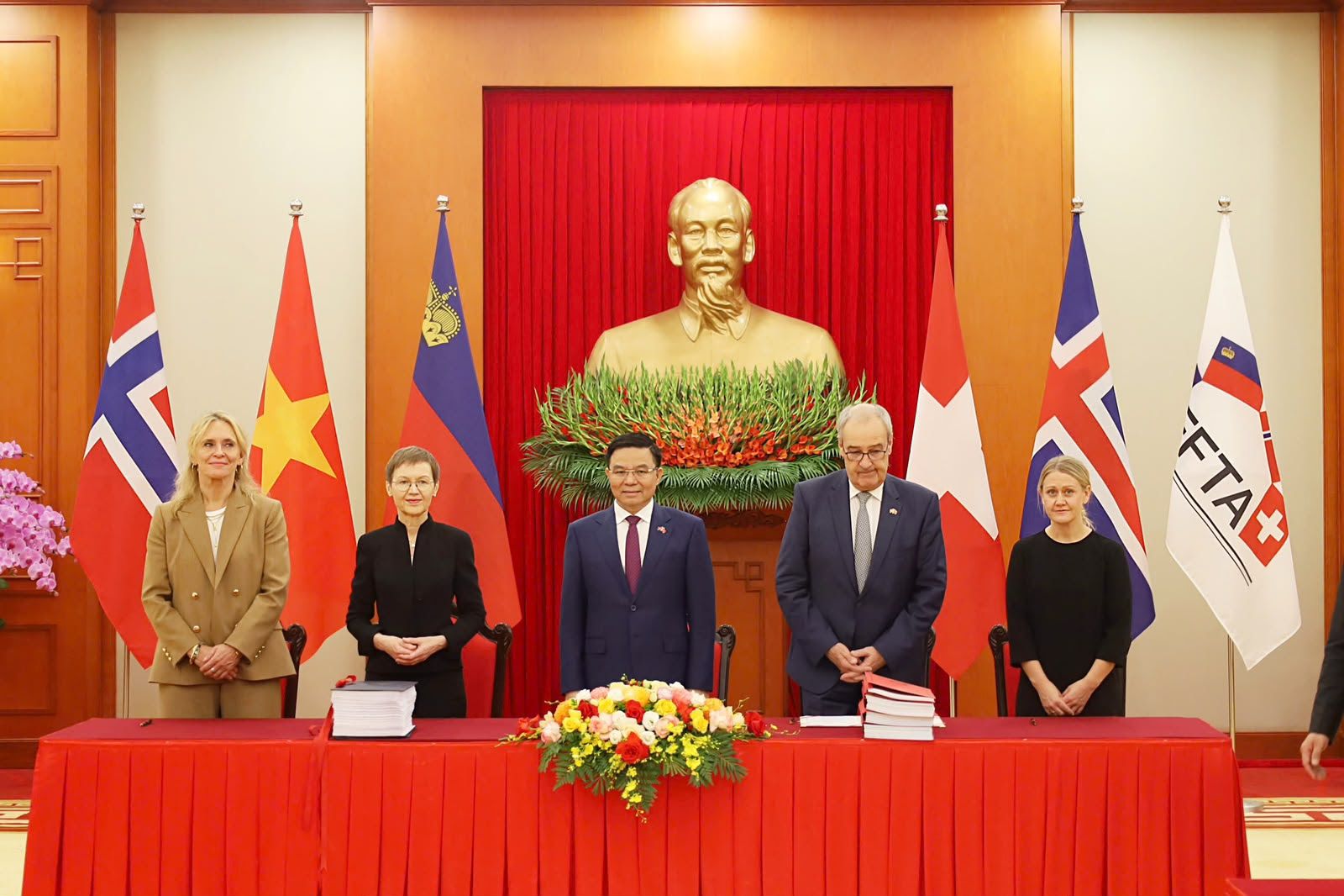 Vietnam celebra acuerdo de libre comercio con EFTA